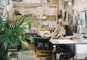 哈根与伯恩利的激烈对决谁能在赛场上笑到最后